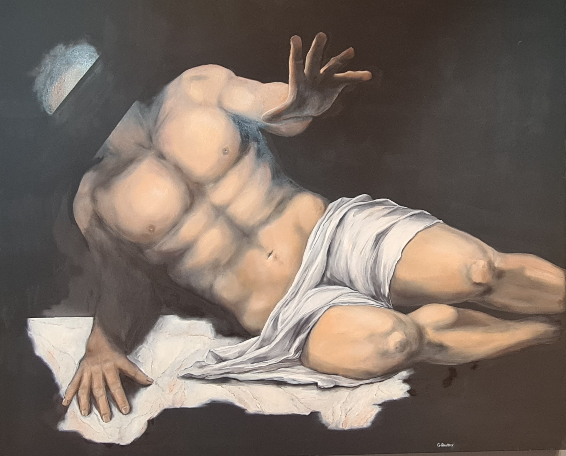 Torse masculin drapé — huile sur toile, exposée à la Galerie AINAY
